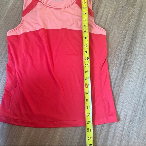 Brooks Running Tank Top Two-Tone Pink Size Medium - Picture 5 of 5
